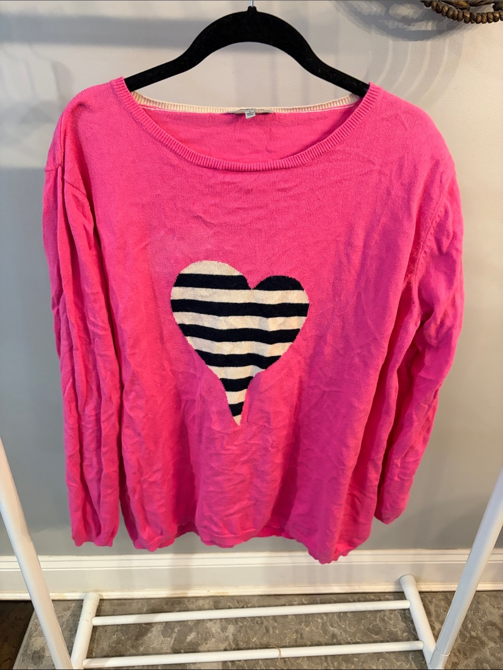 Lisa Todd cashmere blend Hot Pink Sweater with Striped Heart size large